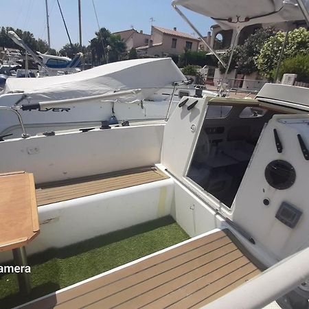Nuit Insolite A Bord De L'Enata Un Voilier A Quai Sur La Marina De St Cyprien Saint-Cyprien  Zewnętrze zdjęcie